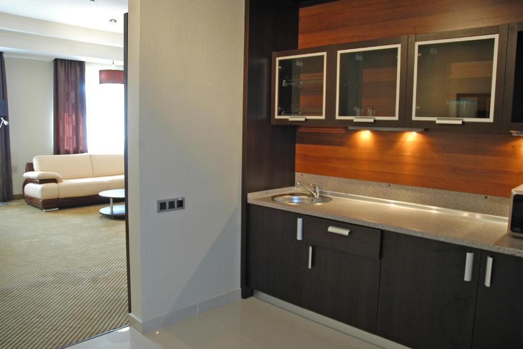 Hotel Westa Minsk Quarto foto